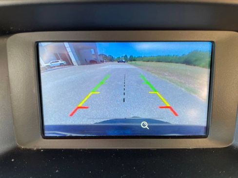 Used 2016 Ford Focus SE FWD image 25