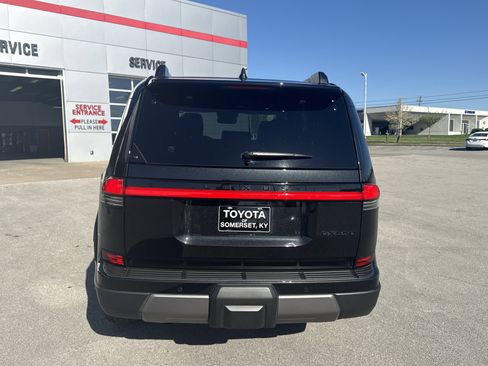 Used 2024 Lexus GX 550 image 5