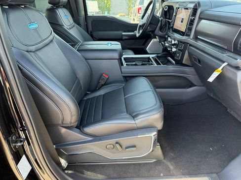 New 2026 Ford F250 Platinum AWD/4WD image 9