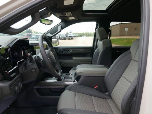 New 2026 Chevrolet Silverado 1500 ZR2 w/ ZR2 Bison Edition AWD/4WD image 19