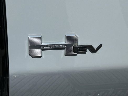 New 2025 GMC Hummer EV 3X image 30