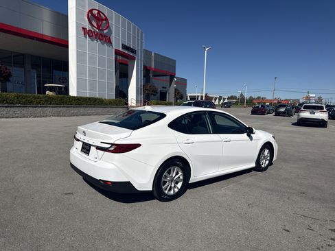 Certified 2025 Toyota Camry LE image 4