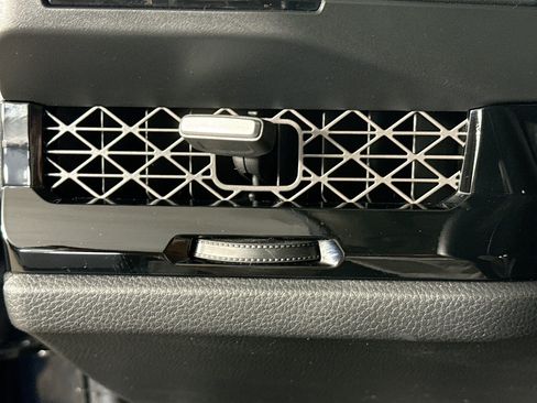 Used 2025 Honda Accord Touring image 9
