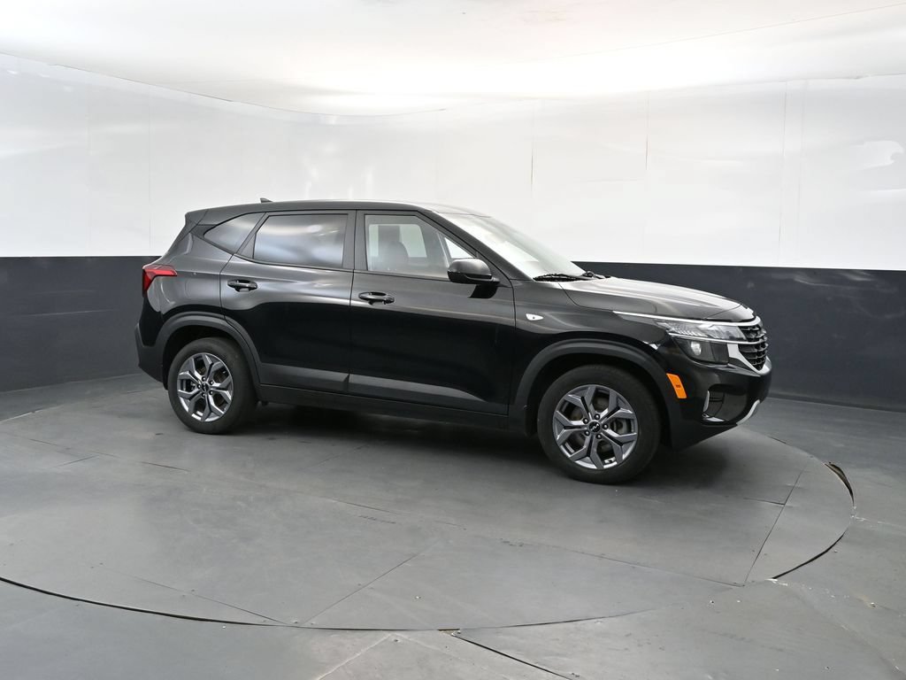 Certified 2024 Kia Seltos LX AWD/4WD image 7