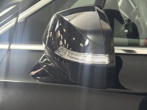 Used 2021 Cadillac XT6 Premium Luxury FWD image 24