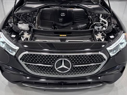 Used 2024 Mercedes-Benz E 350 4MATIC Sedan image 29