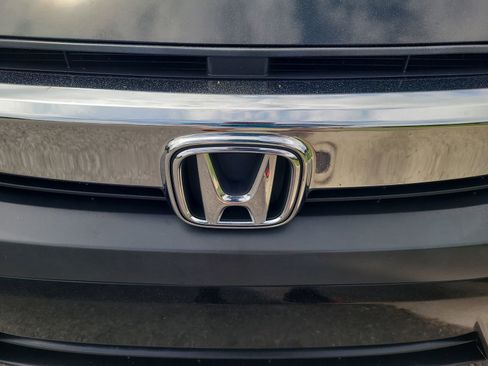 Used 2018 Honda Civic EX-T image 25