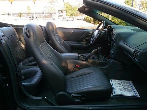 Used 2002 Chevrolet Camaro Z28 w/ SS Performance/Appearance Pkg image 27