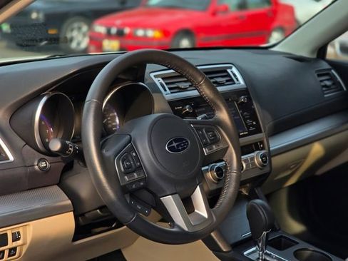 Used 2017 Subaru Legacy 2.5i Premium image 11