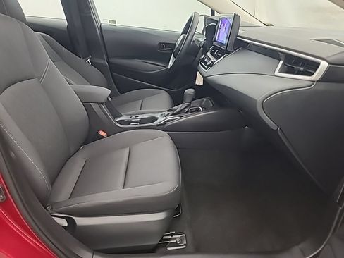 Used 2025 Toyota Corolla LE FWD image 16