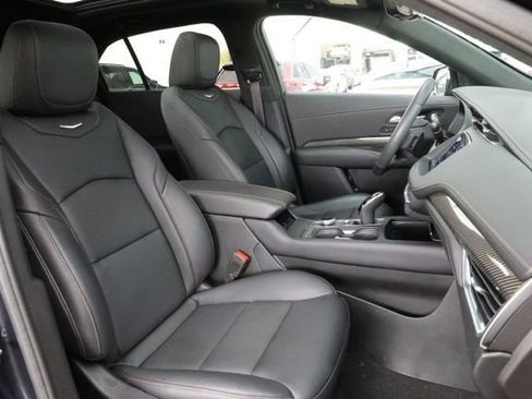 Certified 2022 Cadillac XT4 Sport image 29