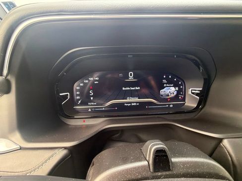 Used 2024 GMC Yukon XL Denali Ultimate AWD/4WD image 22