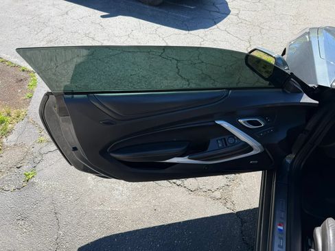 Used 2018 Chevrolet Camaro SS RWD image 35