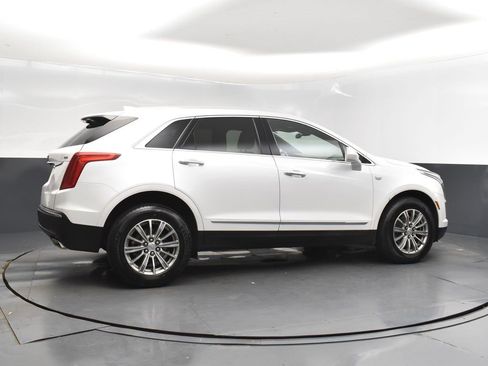 Used 2018 Cadillac XT5 Luxury image 8