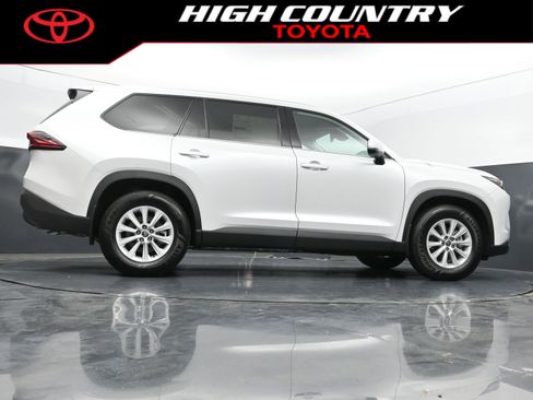 New 2026 Toyota Grand Highlander XLE FWD image 40
