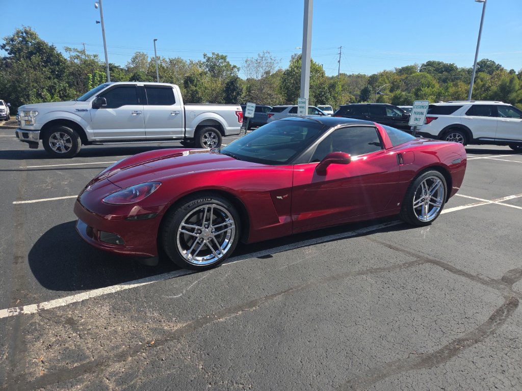 Used 2006 Chevrolet Corvette Coupe w/ Preferred Equipment Group RWD image 3