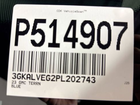 Used 2023 GMC Terrain SLT image 24