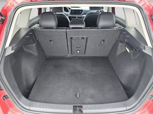Used 2023 Volkswagen Taos SE w/ Panoramic Sunroof Package AWD/4WD image 25