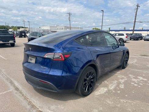 Used 2024 Tesla Model Y Long Range AWD/4WD image 5