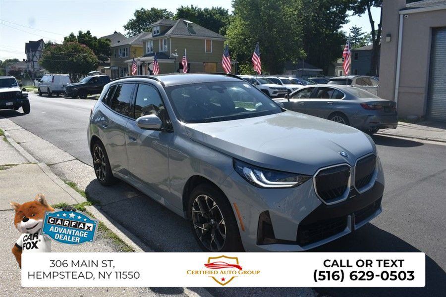 Used 2025 BMW X3 xDrive30i AWD/4WD image 4