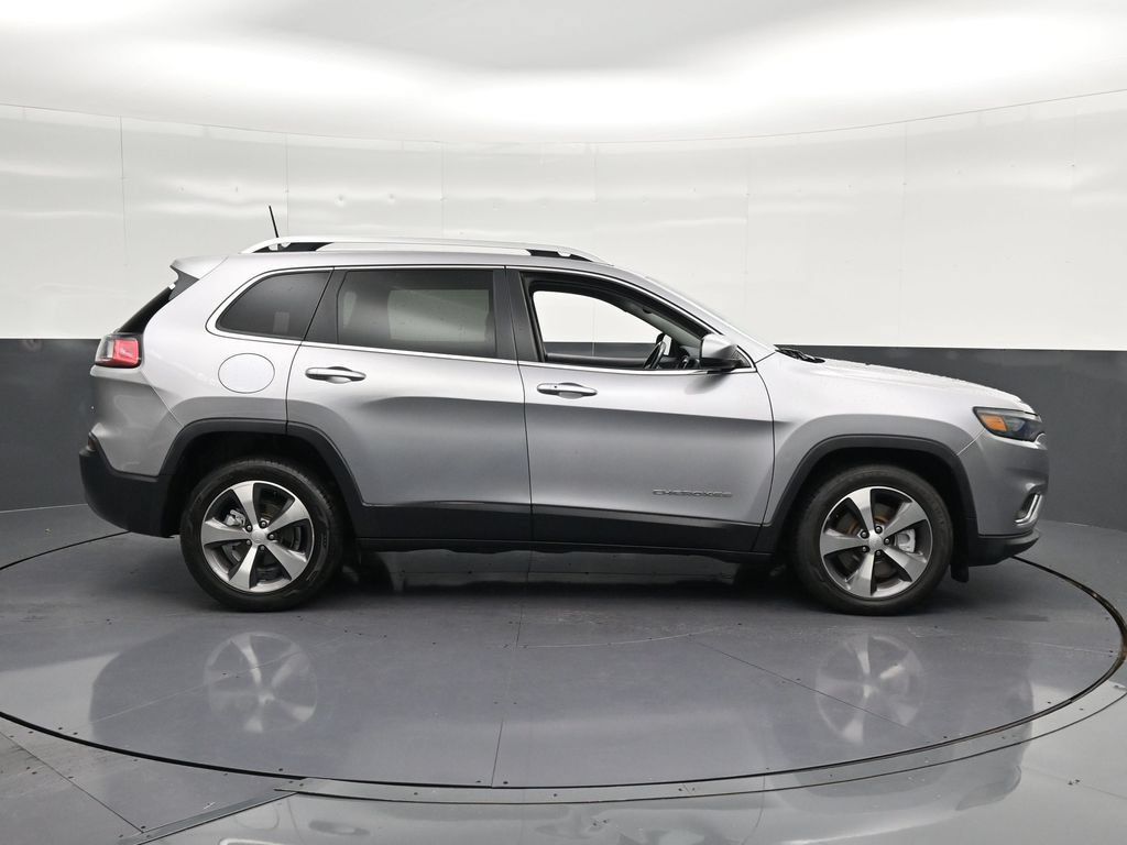 Used 2020 Jeep Cherokee Limited FWD image 4