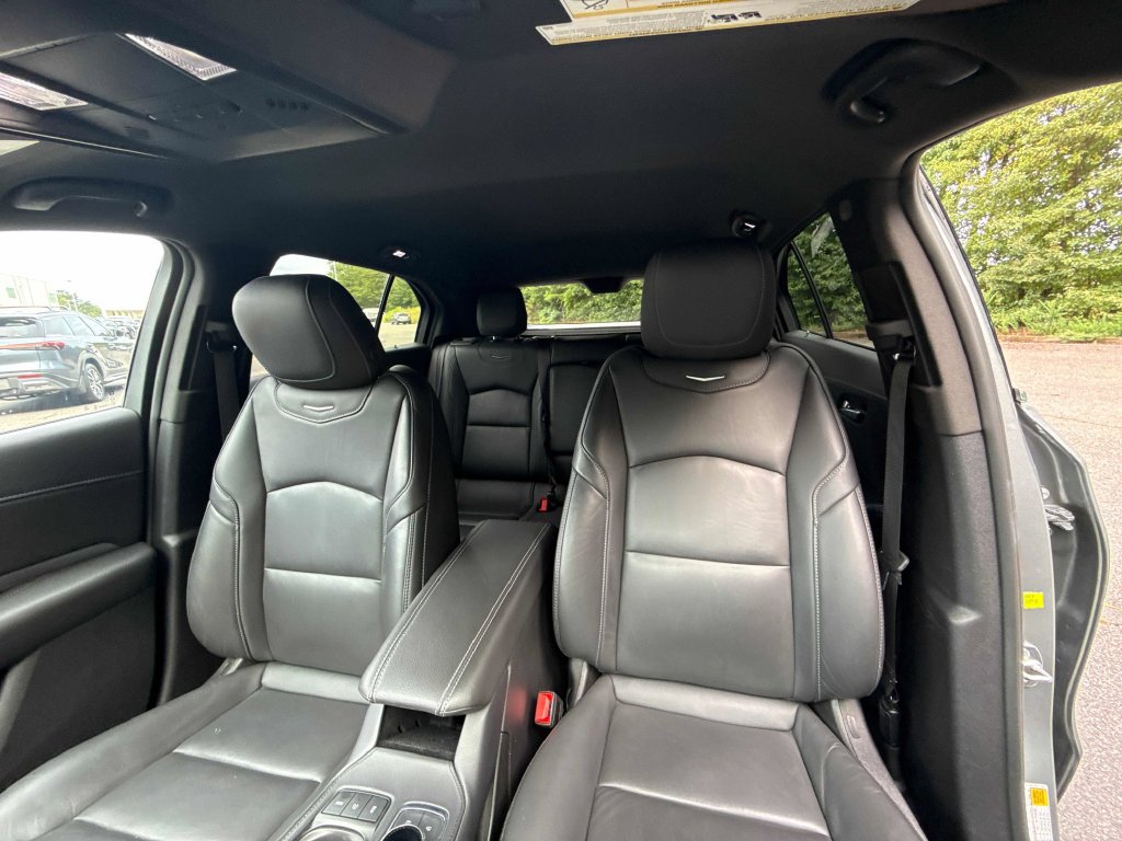 Used 2025 Cadillac XT4 Premium Luxury FWD image 24