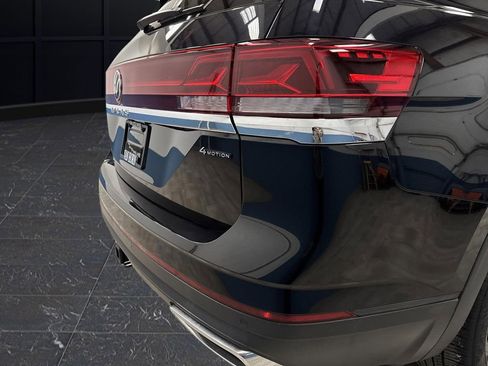 Used 2024 Volkswagen Atlas SE w/ Panoramic Sunroof Package image 34