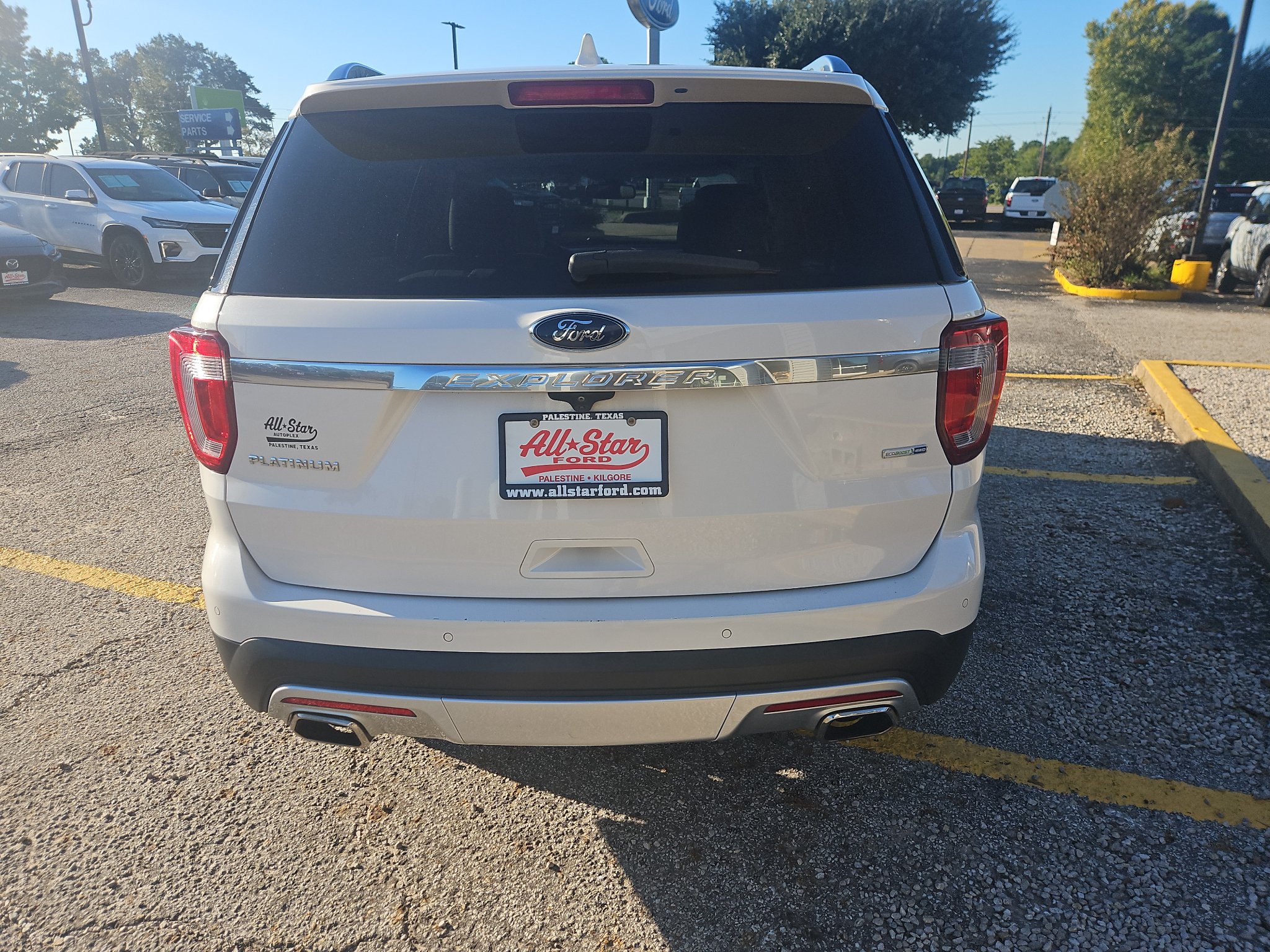 Used 2017 Ford Explorer Platinum AWD/4WD image 6