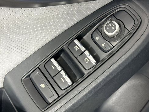 Used 2018 Subaru Crosstrek 2.0i Limited AWD/4WD image 30