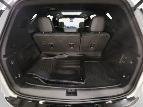 Certified 2026 Chevrolet Traverse High Country AWD/4WD image 27
