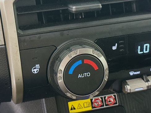 Used 2024 Toyota Tacoma SR5 image 24