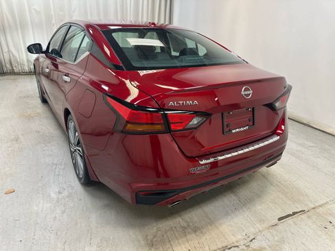 Certified 2023 Nissan Altima 2.5 SL image 2