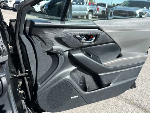 Used 2024 Subaru Crosstrek 2.5i Limited AWD/4WD image 20