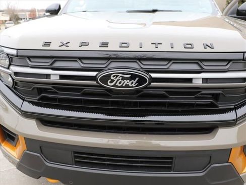 New 2026 Ford Expedition Tremor image 31