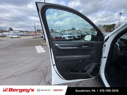 Certified 2025 GMC Acadia Elevation image 26