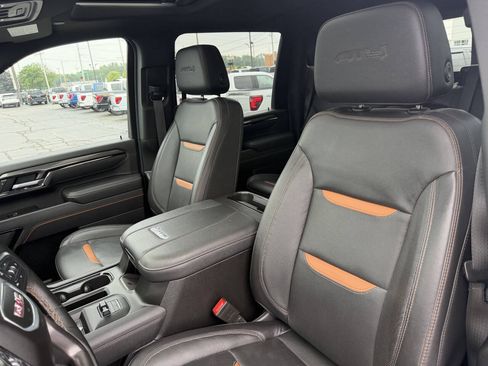 Used 2025 GMC Sierra 3500 AT4 w/ AT4 Premium Plus Package AWD/4WD image 13