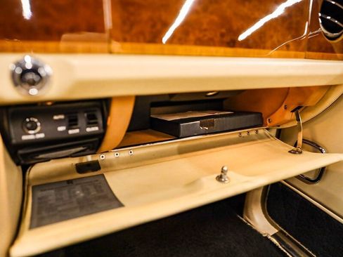 Used 2000 Rolls-Royce Corniche RWD image 43