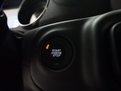 Used 2019 Jeep Wrangler Unlimited Sahara w/ Quick Order Package 24M Moab image 30