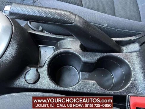 Used 2016 Chevrolet Cruze LT w/ Technology Package image 33