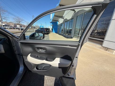 New 2026 Honda HR-V LX image 35