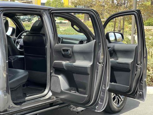 Used 2021 Toyota Tacoma TRD Sport w/ TRD Premium Sport Package RWD image 61