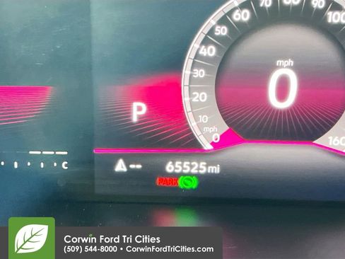 Used 2022 Volkswagen Tiguan SE R-Line AWD/4WD image 2