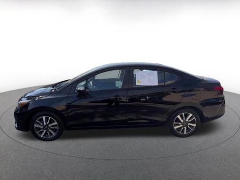 Used 2025 Nissan Versa SV FWD image 9