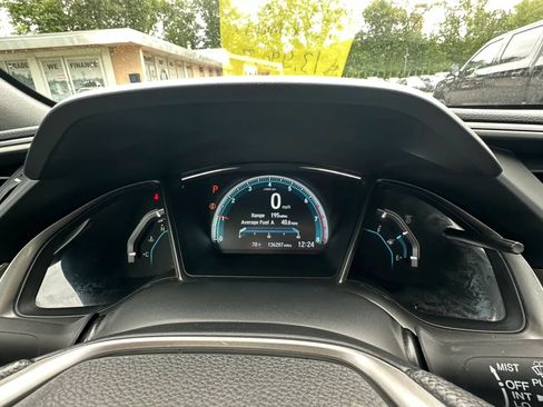Used 2018 Honda Civic EX image 15