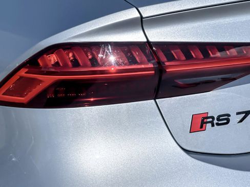 Certified 2024 Audi RS 7 Performance image 26