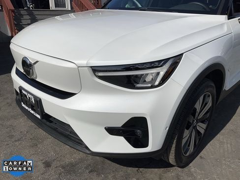 Used 2023 Volvo XC40 Recharge Plus image 91