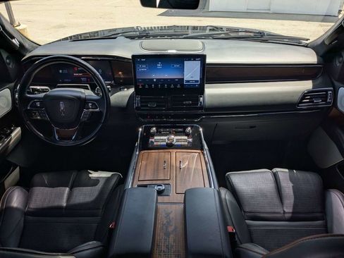 Used 2022 Lincoln Navigator Black Label AWD/4WD image 15