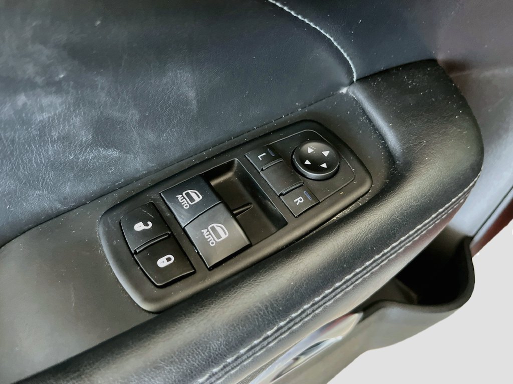 Used 2023 Dodge Challenger R/T Scat Pack w/ Plus Package RWD image 18