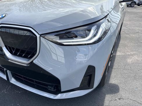 Certified 2025 BMW X3 xDrive30i w/ Premium Package image 9