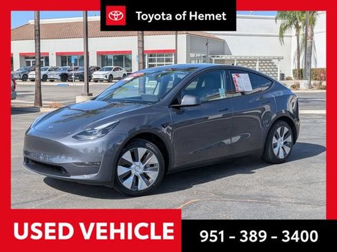 Used 2023 Tesla Model Y 2WD image 1